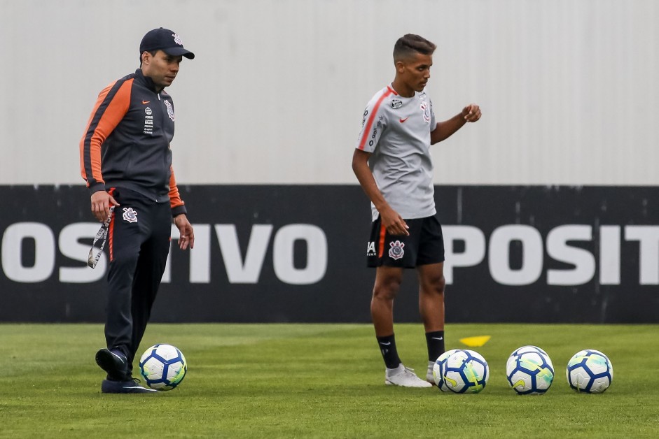 'Quase heri' contra Cruzeiro, Pedrinho pode ganhar chance como titular diante do Vitria