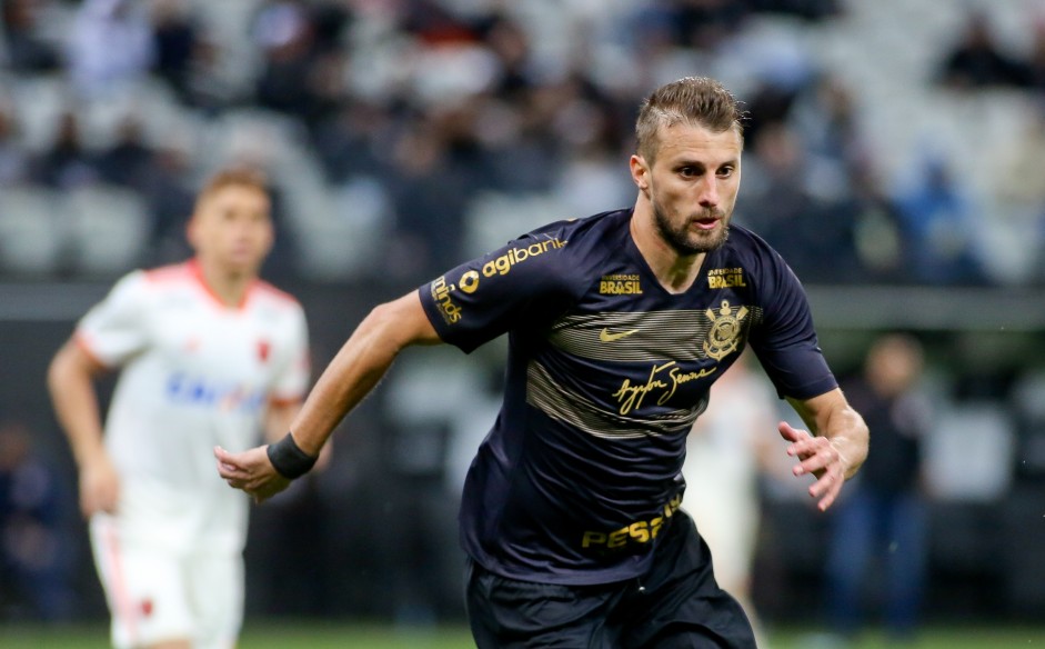 Henrique durante jogo contra o Flamengo, pelo Campeonato Brasileiro, na Arena Corinthians