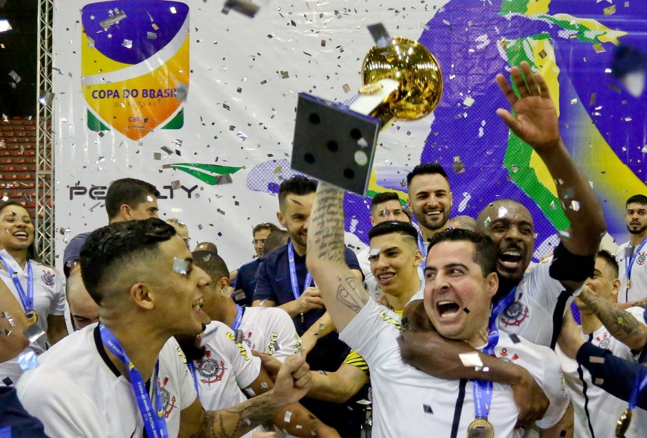 Campeo da Copa do Brasil de futsal, Corinthians tem desafios pelas Ligas Paulista e Nacional