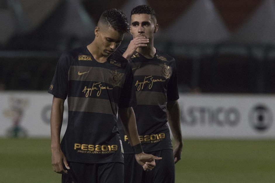 Corinthians de Pedrinho e Gabriel est ladeira abaixo no Brasileiro-2018