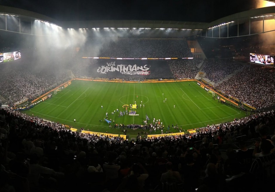 Corinthians destacou uso seguro de bandeires na Arena