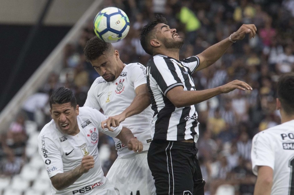 Corinthians perde para o Botafogo-RJ no Rio