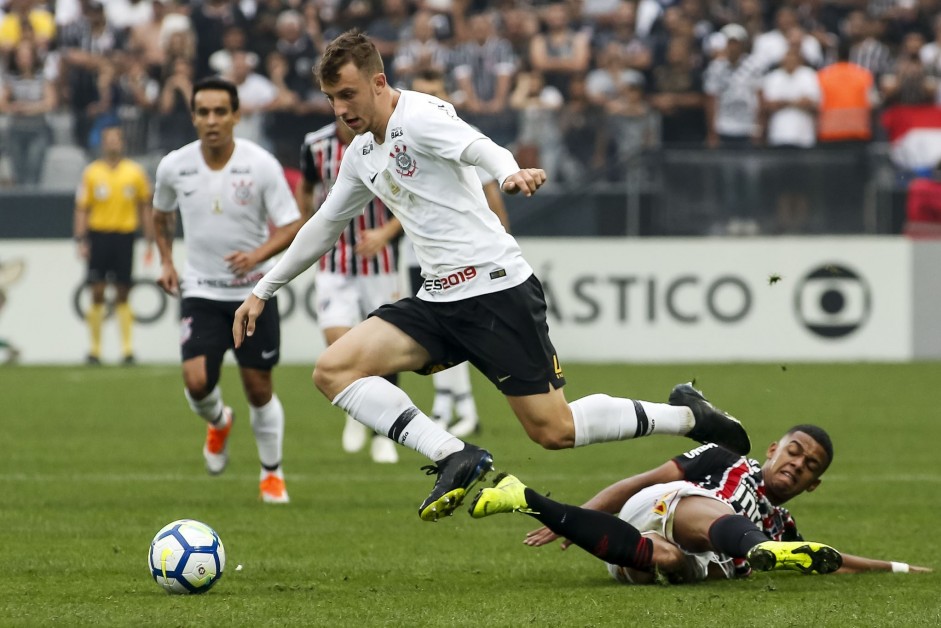 Corinthians cede empate para o São Paulo na Arena Corinthians