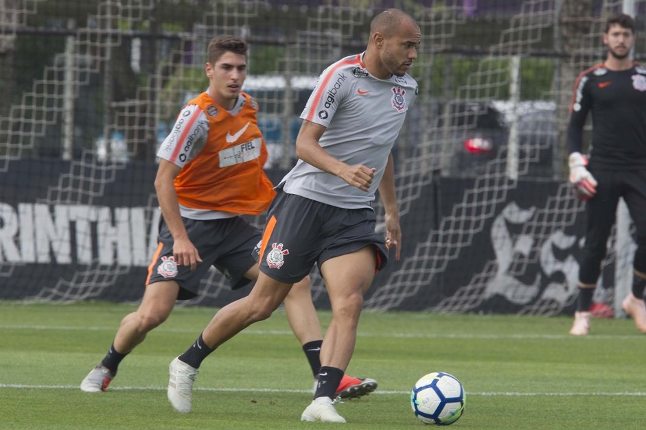 Jogadores se reapresentam depois de empate contra o So Paulo