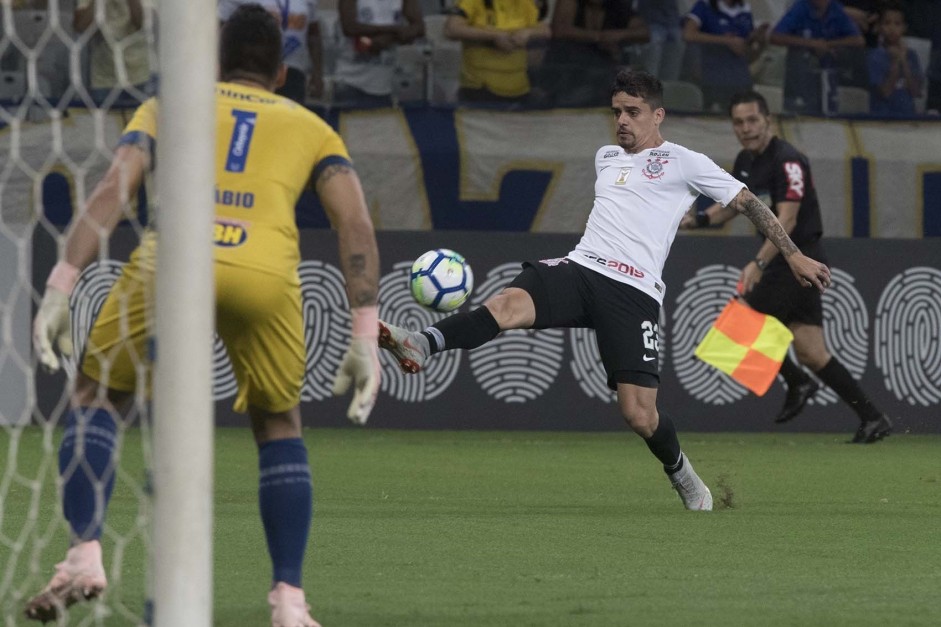 Fagner lutou at o fim no jogo desta quarta-feira