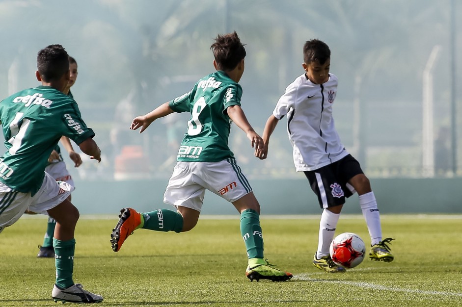 Corinthians e Palmeiras jogaram na categoria sub-11