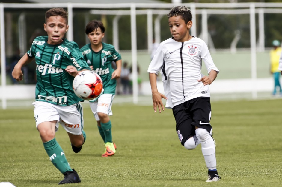 Corinthians e Palmeiras jogaram na categoria sub-11