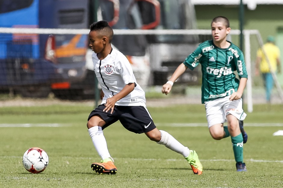 Corinthians e Palmeiras jogaram na categoria sub-11