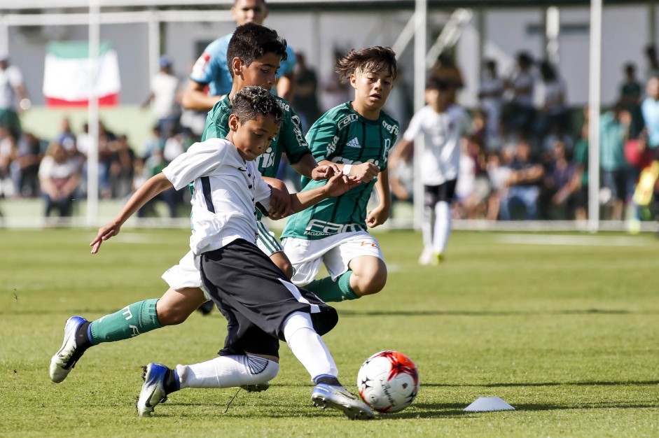 Corinthians e Palmeiras jogaram na categoria sub-11