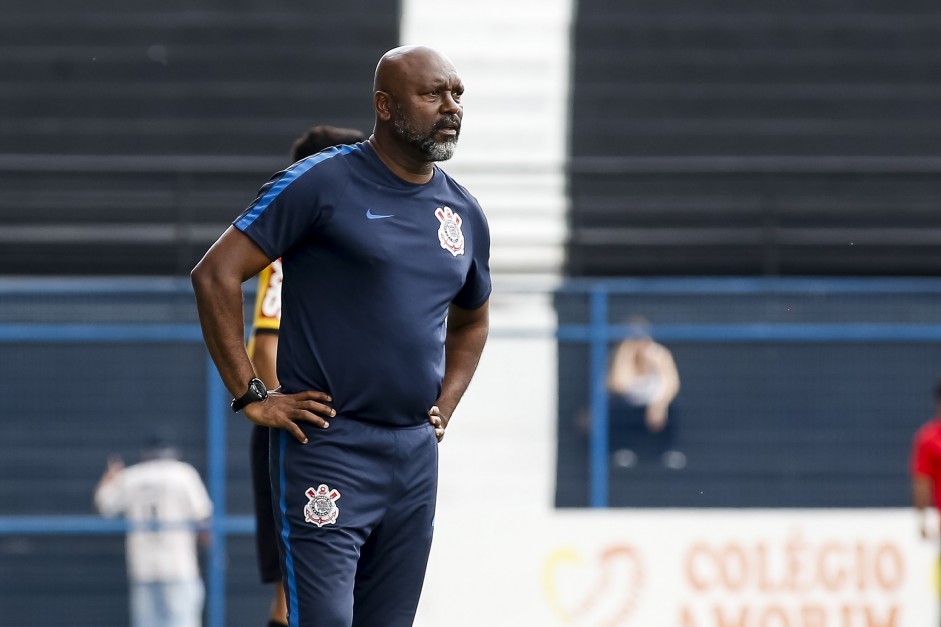 Corinthians enfrenta o So Paulo pelo campeonato paulista sub-13