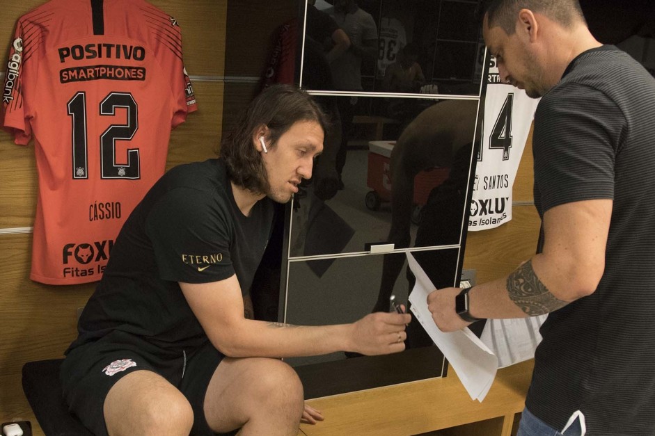 Goleiro Cássio no vestiário da Arena Corinthians antes do jogo contra o Vasco, pelo Brasileirão