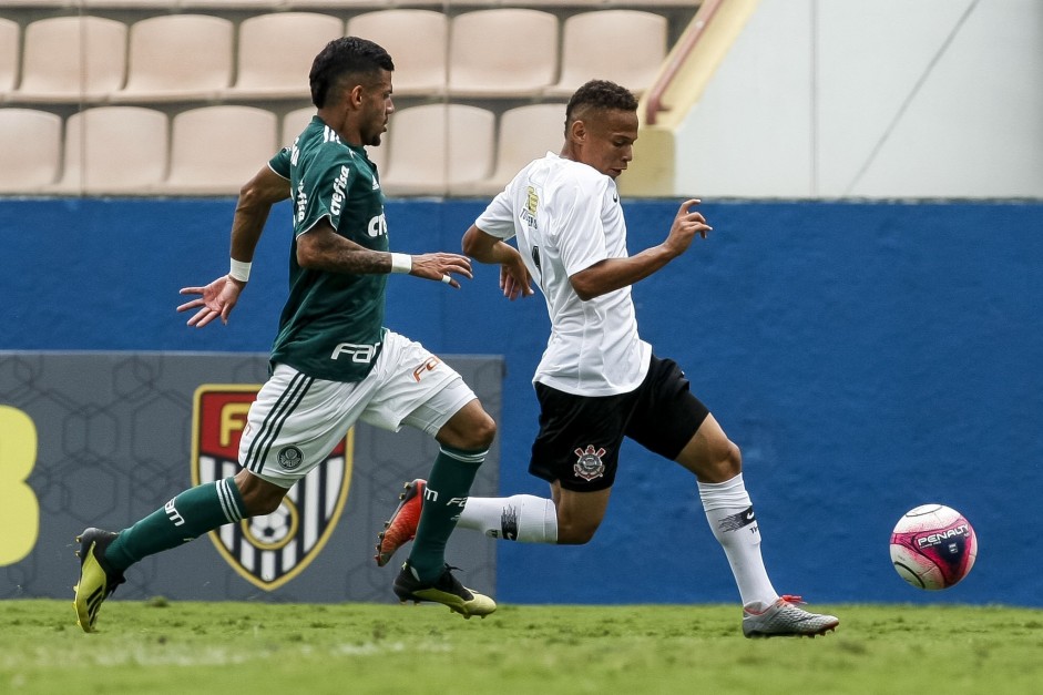 Adson na final do Paulista Sub-20, contra o Palmeiras