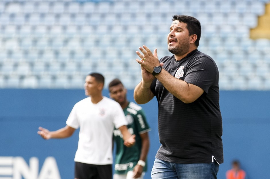 Eduardo Barroca comandou o time na final do Paulista Sub-20, contra o Palmeiras