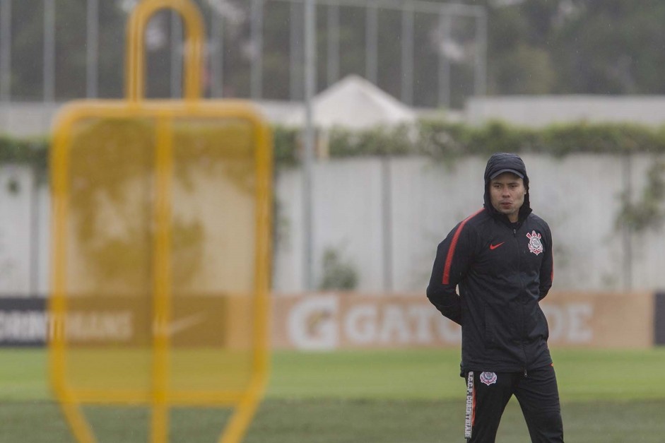 Jair Ventura comandou o treino desta segunda-feira em preparao para duelo contra o Atltico-PR