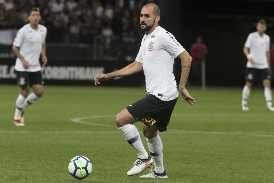 Danilo não renovará com o Corinthians e fez sua última partida na Arena, contra a Chapecoense