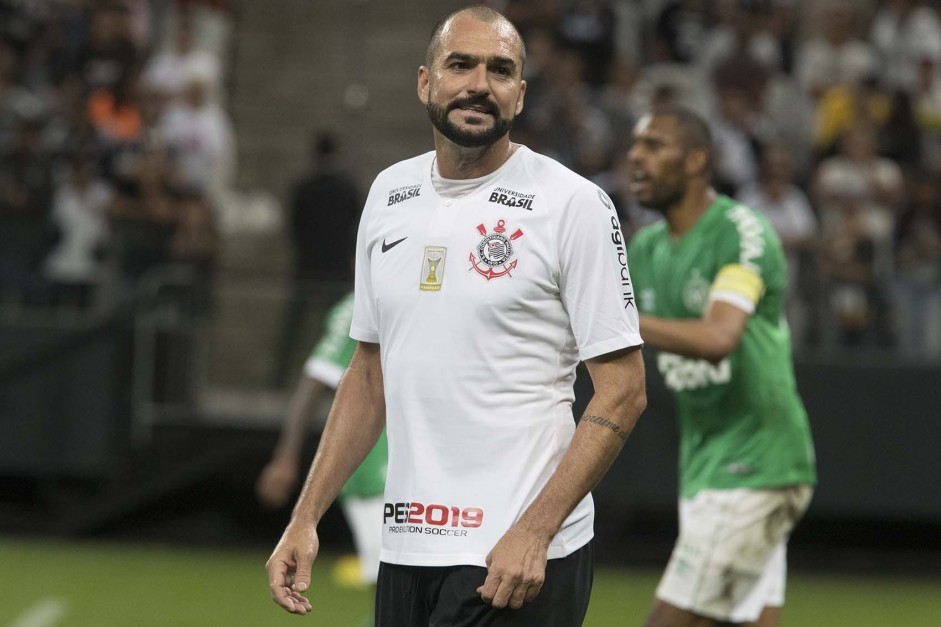 Danilo se despede da Arena Corinthians em último jogo no estádio jogando pelo Timão