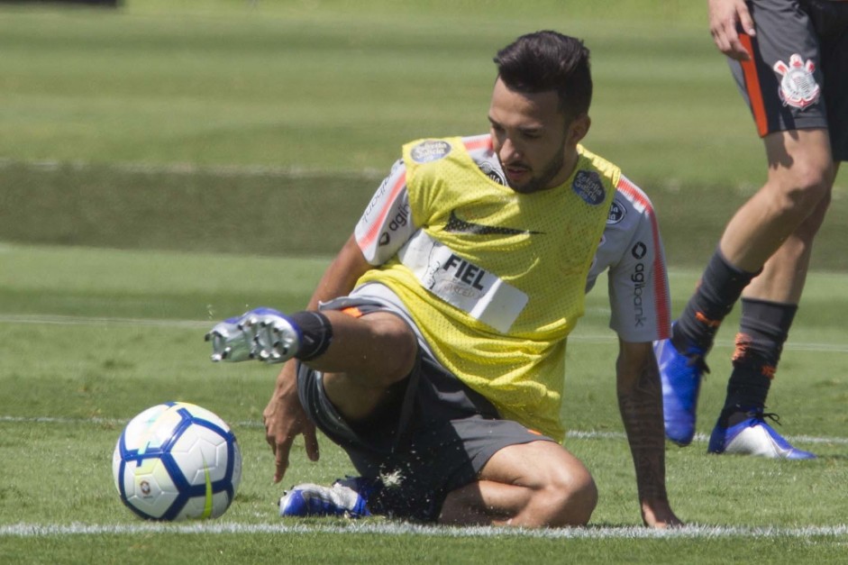 Clayson no treino desta semana; foco no último duelo pelo Brasileirão, contra o Grêmio