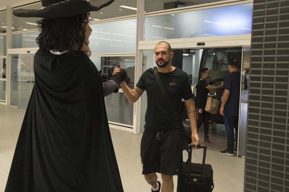 Danilo chega  Arena Corinthians para seu ltimo jogo no estdio