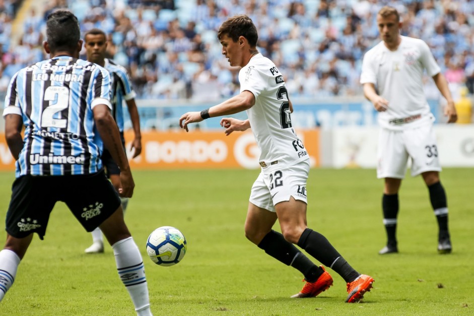 Garoto Mateus Vital em partida contra o Grêmio, pelo Brasileirão 2018