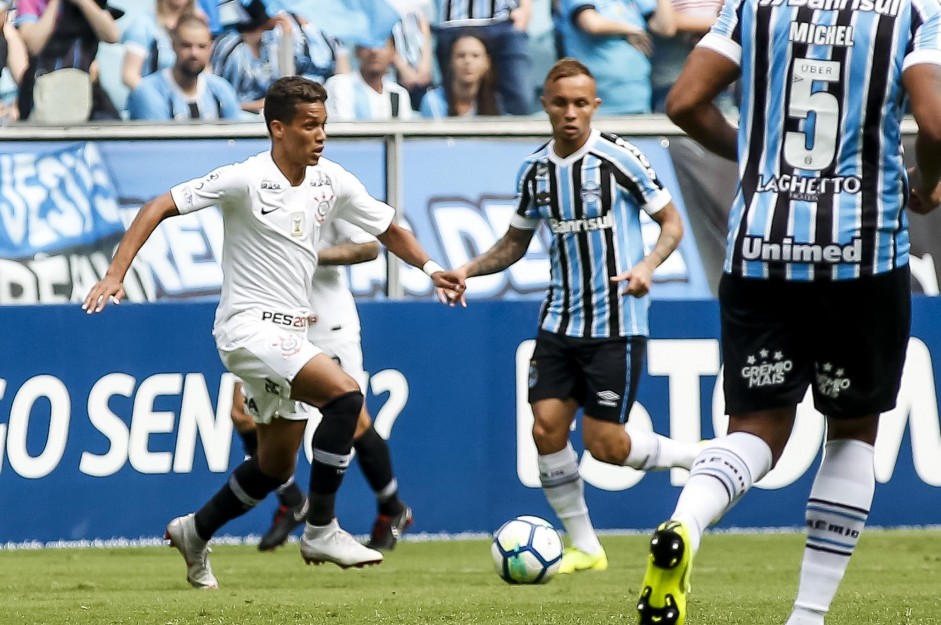 Pedrinho em partida contra o Grêmio, a último do Brasileirão 2018