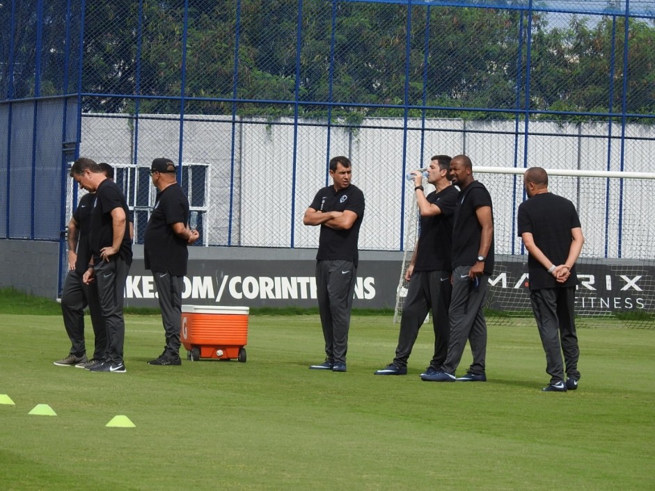 Fbio Carille comanda seu primeiro treino sob  o comando do Corinthians em 2019