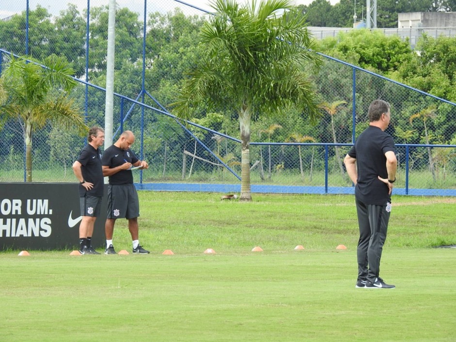 Fábio Carille comandou seu primeiro treino de 2019 no Corinthians
