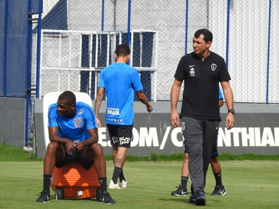 Marllon e Carille durante reapresentação do elenco para temporada 2019