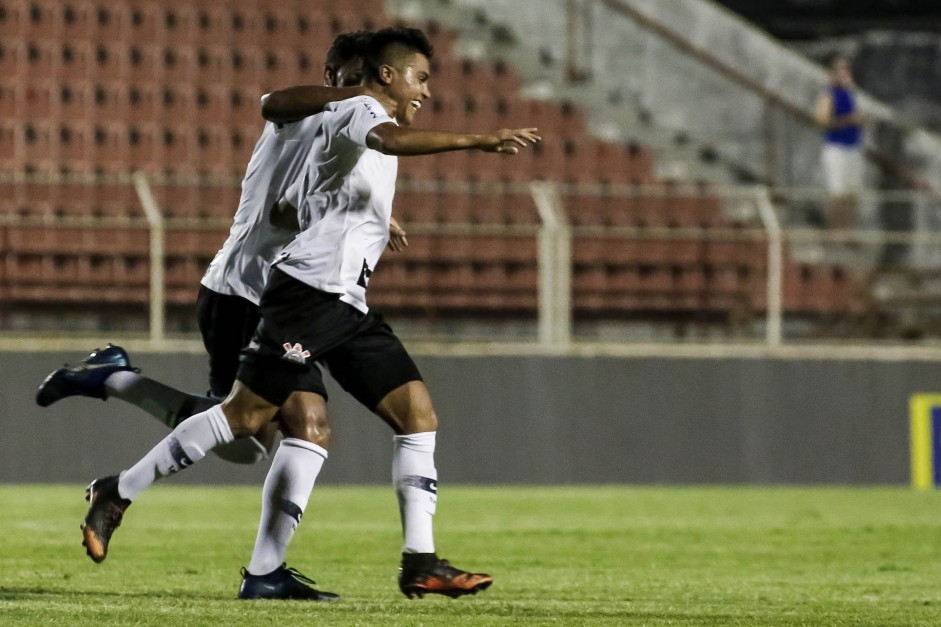 Corinthians vence o Capital-TO na estreia da Copa So Paulo de Futebol Jr