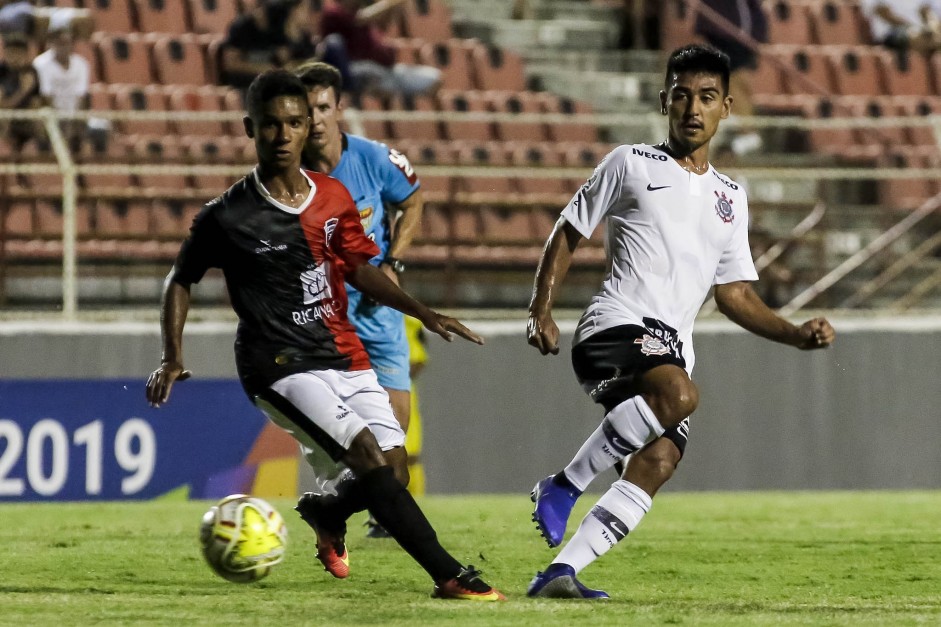 Corinthians vence o Capital-TO na estreia da Copa So Paulo de Futebol Jr