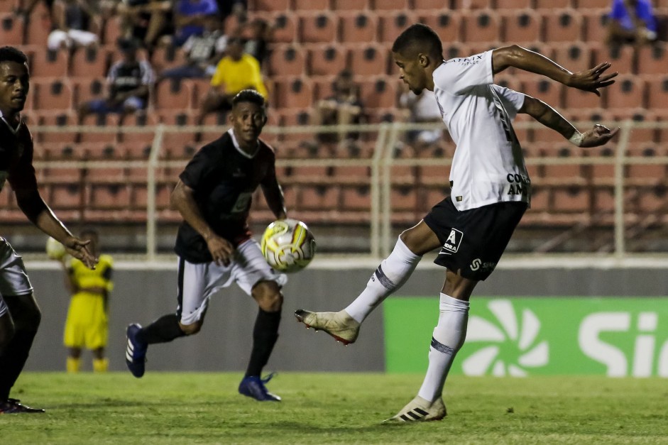 Corinthians vence o Capital-TO na estreia da Copa So Paulo de Futebol Jr