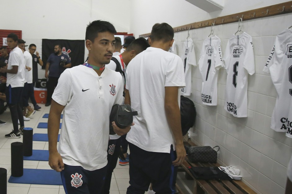 Imagens do vestiário de Corinthians e Capital-TO pela Copa SP de Futebol Jr