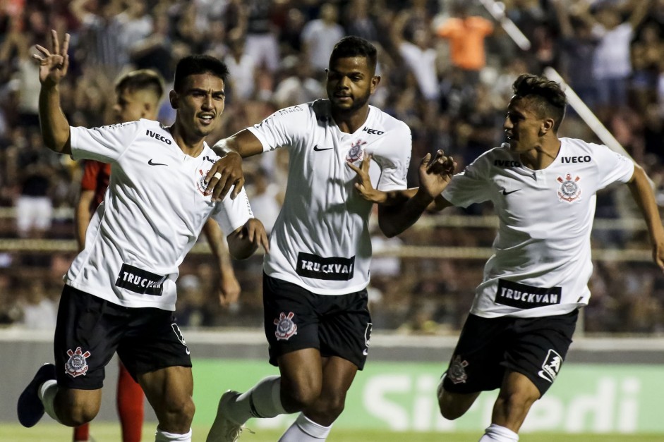 Corinthians somou sete pontos na primeira fase: duas vitrias e um empate