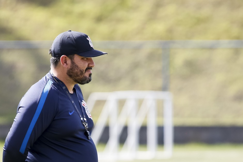 Barroca deixa o Corinthians para assumir a equipe profissional do Botafogo Barroca deixa o Corinthians para assumir a equipe profissional do Botafogo