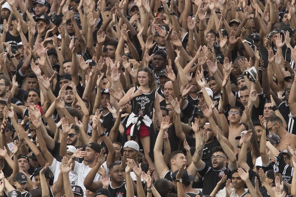 Arena Corinthians recebeu bom pblico para a partida amistosa contra o Santos