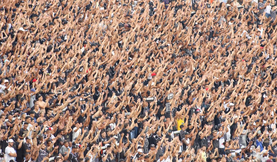 Arena Corinthians recebeu bom pblico para o amistoso contra o Santos