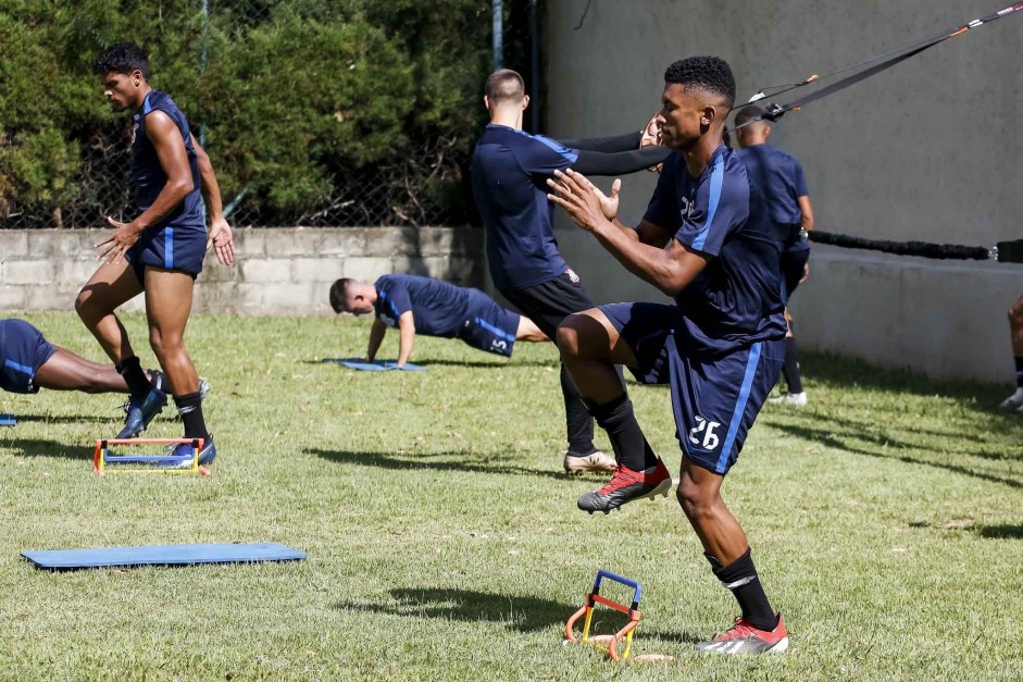 Welliton no treinamento da equipe sub-20 do Corinthians