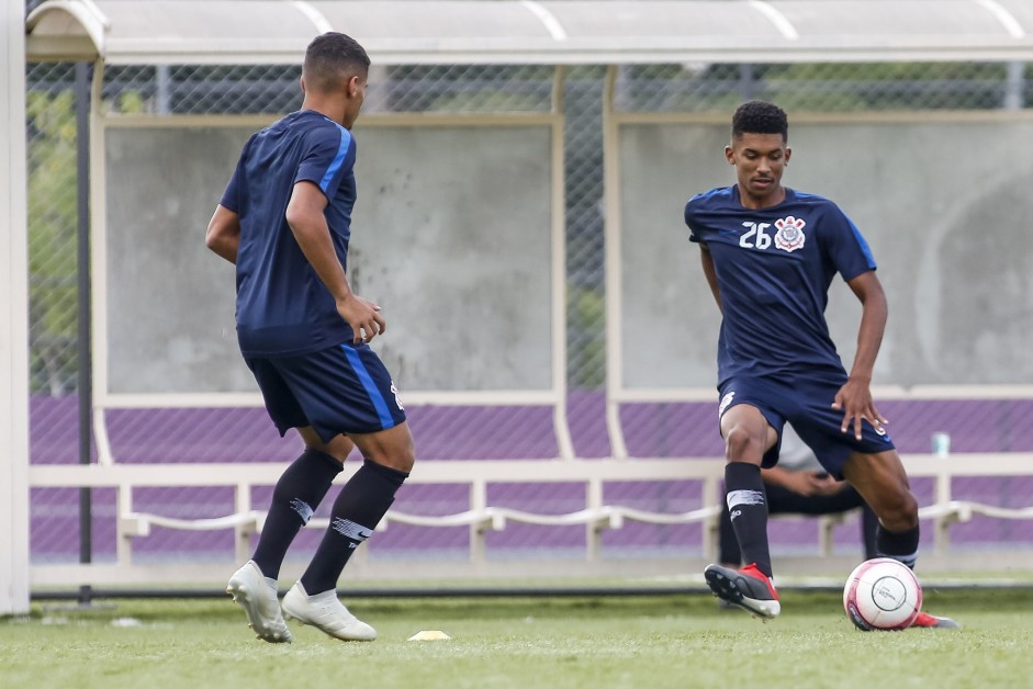 Welliton  durante treino do sub-20 para duelo contra o Grmio, pela Copinha