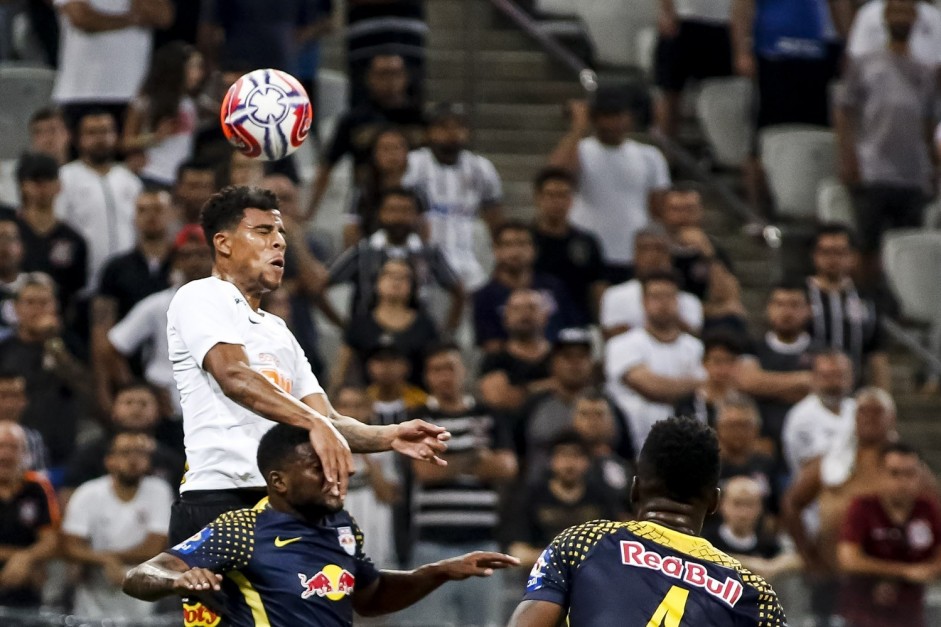 Gustavo entrou no segundo tempo contra o Red Bull Brasil, pelo Campeonato Paulista