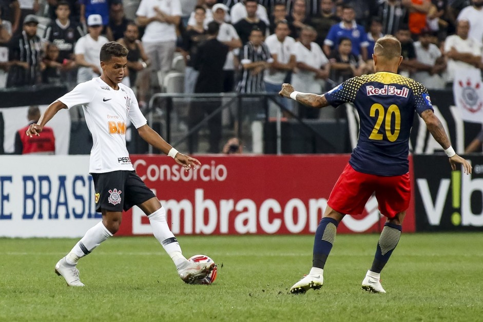 Jovem Pedrinho no jogo contra o Red Bull Brasil, na Arena Corinthians, pelo Paulistão