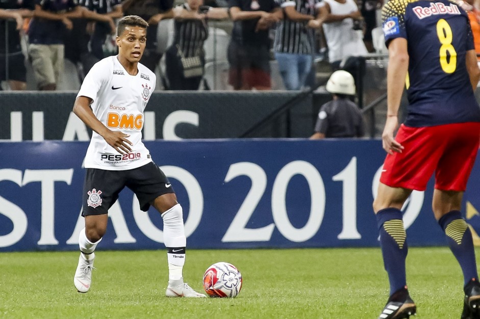 Pedrinho no jogo contra o Red Bull Brasil, na Arena Corinthians, pelo Paulistão