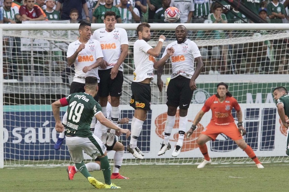 Palmeiras e Corinthians travaram o primeiro Drbio de 2019; Timo levou a melhor