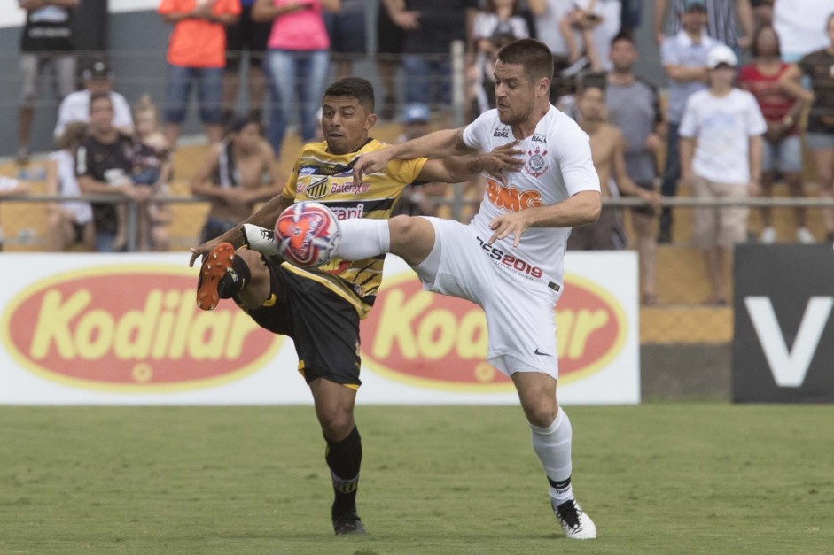 Ramiro em partida contra o Novorizontino, pelo Paulistão