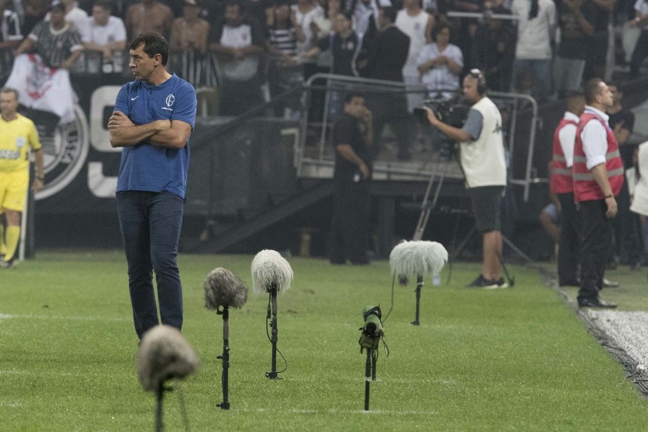Fbio Carille comandou o Corinthians em mais uma vitria sobre o So Paulo, na Arena