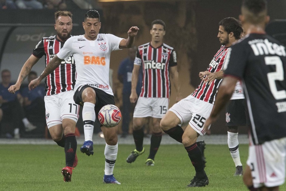 Corinthians visita o São Paulo na primeira final do Paulistão Corinthians visita o São Paulo na primeira final do Paulistão