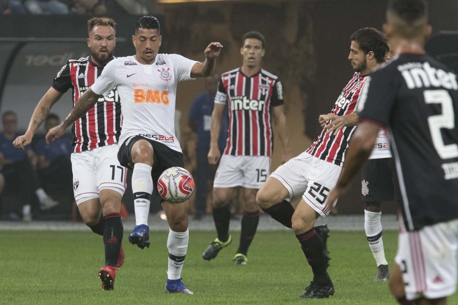 Corinthians visita o So Paulo na primeira final do Paulisto