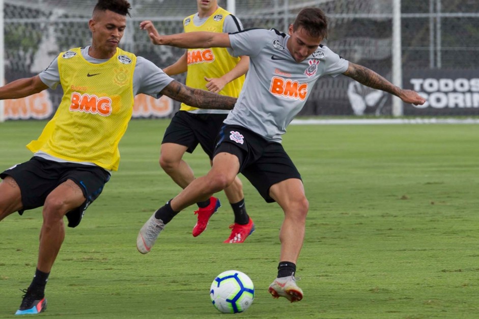 Gustavo Mosquito retorna ao Corinthians aps pedido do clube