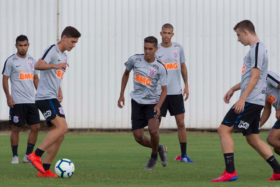 Vital, Pedrinho, Carlos e Sornoza no ltimo treino antes do jogo contra o Avenida, pela Copa do BR