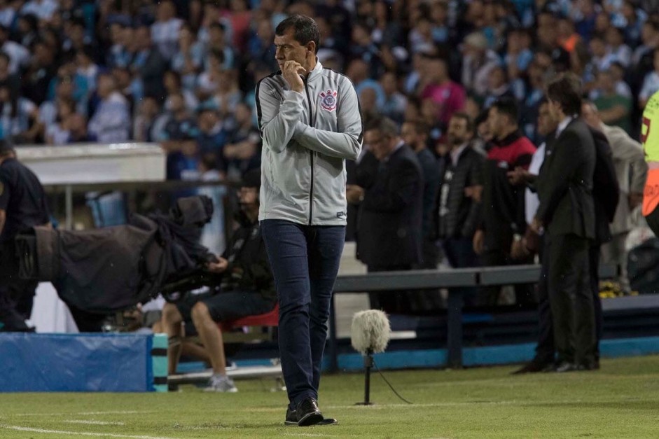 Fábio Carille comandou a classificação sobre o Racing ...