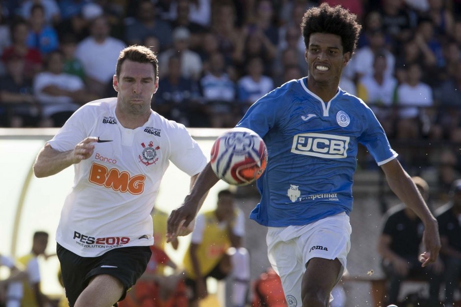 Mauro Boselli foi titular diante o So Bento, em Sorocaba, pelo Campeonato Paulista