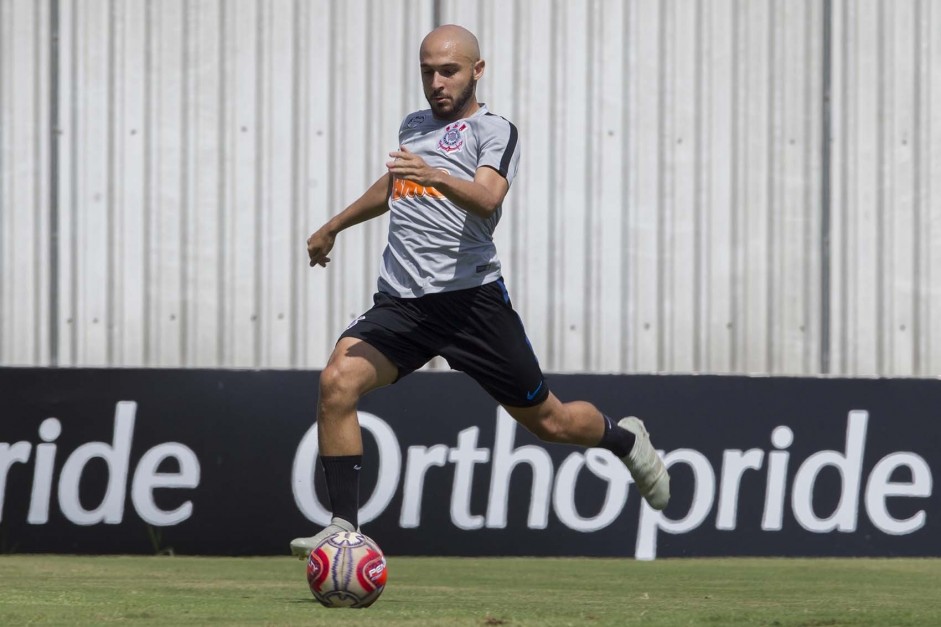 Régis está liberado pela CBF para jogar pelo Corinthians